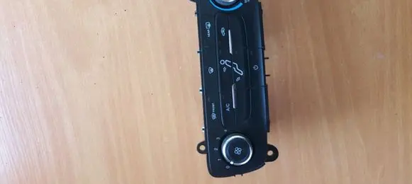 Ford Focus Climate control unit F1ET19980BJ