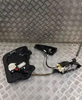 Audi A8 S8 D4 4H Front door soft close latching motor 4H0837916 4H1837016E 4F0837060