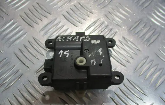 Nissan Almera Tino Central body control module 2K00130850