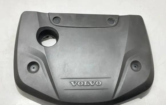Volvo V40 Cross country Engine cover (trim) 31368888