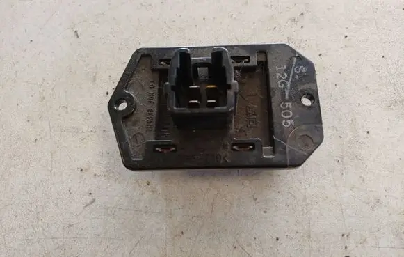 Suzuki Swift I Heater blower motor/fan resistor