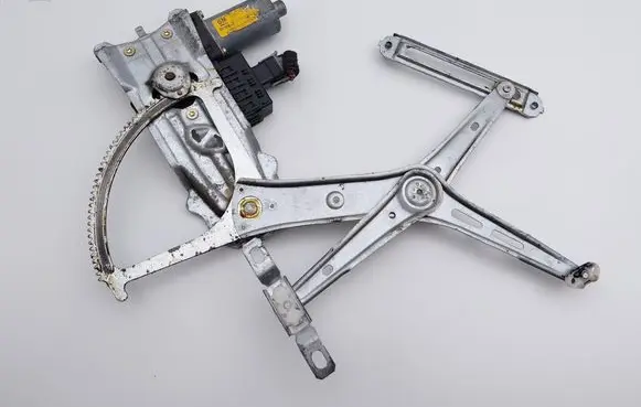 Opel Astra G Front door window regulator with motor 90521876 90521882