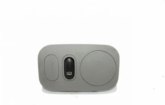 Renault Kangoo I Windscreen/window heater switch 8200439552