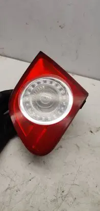 Tailgate rear/tail lights