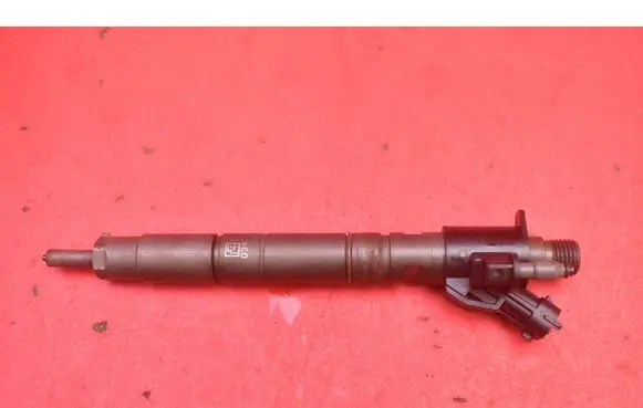 Volvo XC60 Fuel injector 31272690