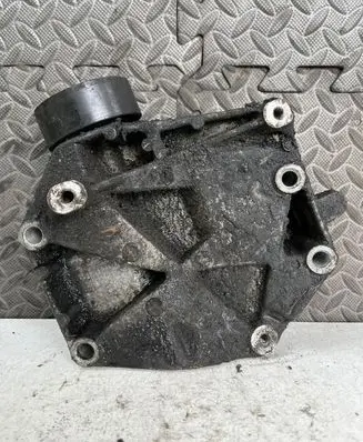 Opel Zafira B A/C compressor mount bracket 55191339 428702815
