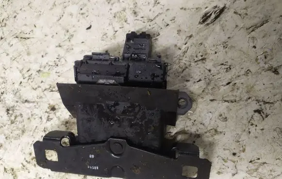 Volvo S40 Tailgate/trunk/boot lock/catch/latch