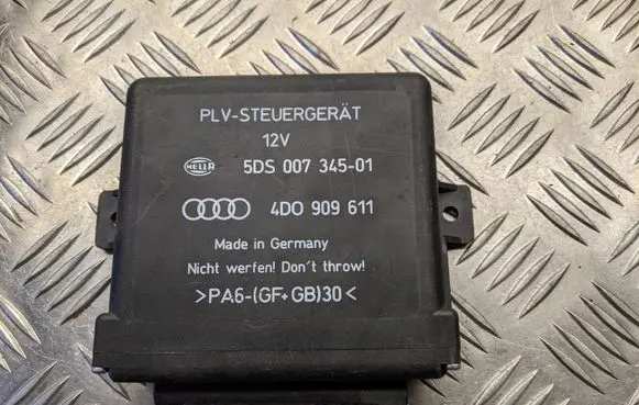 Audi A8 S8 D2 4D Power steering control unit/module 4D0909611