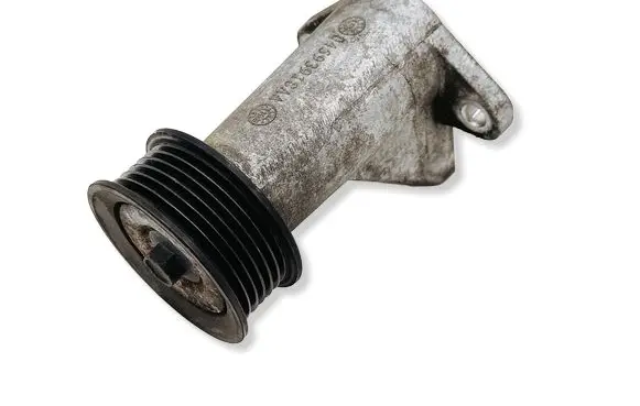 Dodge Challenger Generator/alternator belt tensioner 04593918AA