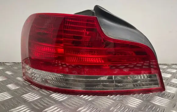 BMW 1 E82 E88 Rear/tail lights 7285641