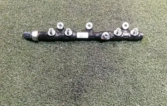 Nissan NV400 Fuel main line pipe 175217543R