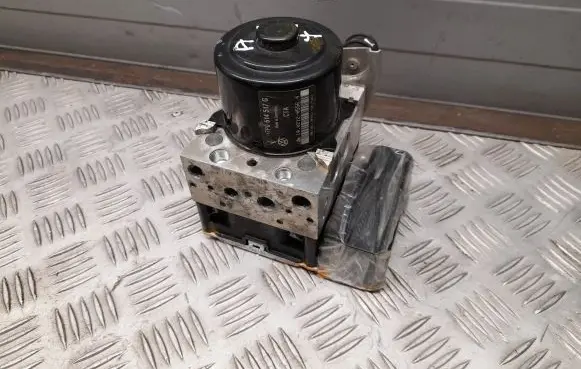 Porsche Cayenne (92A) ABS Pump 7P0614517G
