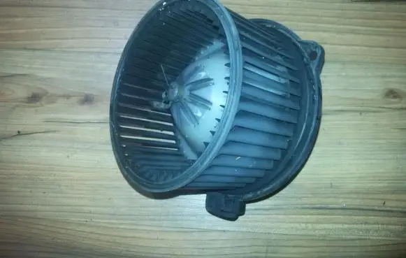 Mitsubishi Carisma Heater fan/blower 0130111191 mf016070-0260