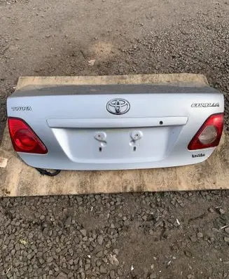 Toyota Corolla E140 E150 Tailgate/trunk/boot lid 