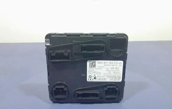 Audi Q7 4L Comfort/convenience module 8W0907064ED