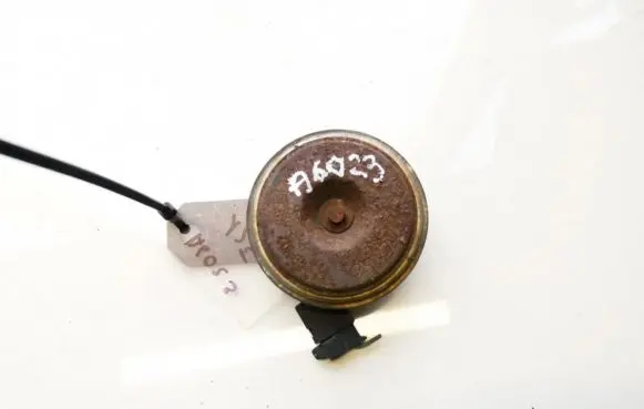 Toyota Yaris Horn signal e130026