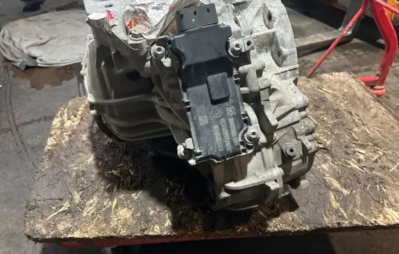 Chrysler Pacifica Automatic gearbox P68311996BA 50054616 27032204571