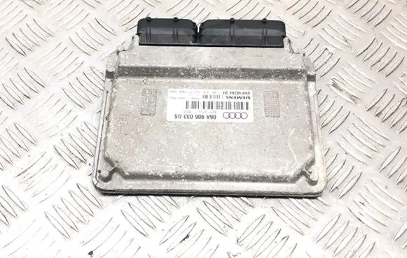 Audi A3 S3 8P Engine control unit/module 06A906033DS 501207 F4040080