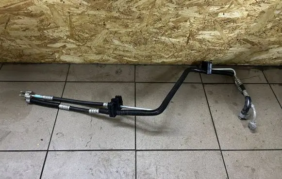 Ford Transit Air conditioning (A/C) pipe/hose