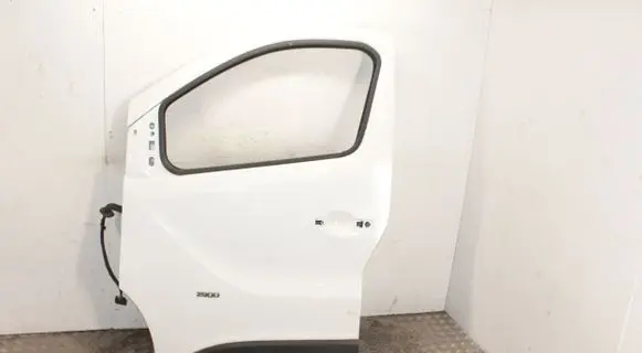 Opel Vivaro Front door