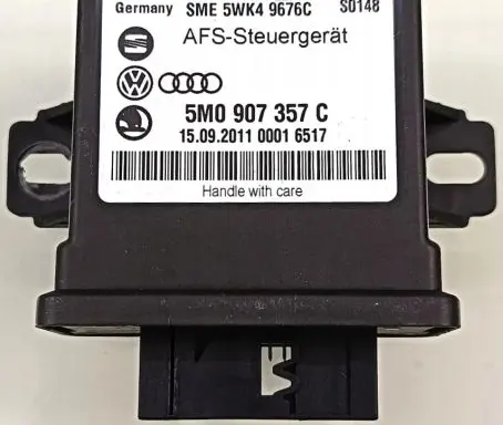 Volkswagen Golf VI Light module LCM 5M0907357C