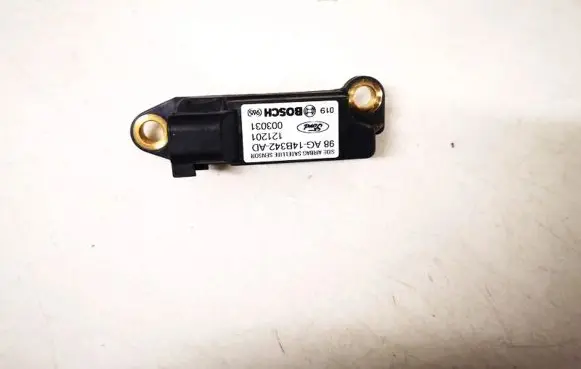 Ford Focus Airbag deployment crash/impact sensor 98ag14b342ad 98ag-14b342-ad