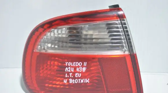 Seat Toledo II (1M) Tailgate rear/tail lights