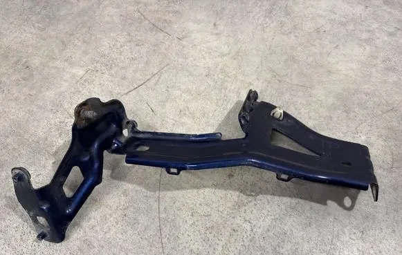 Audi e-tron Fender mounting bracket 4KE803503