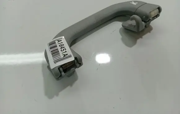 Mercedes-Benz C W203 Rear interior roof grab handle