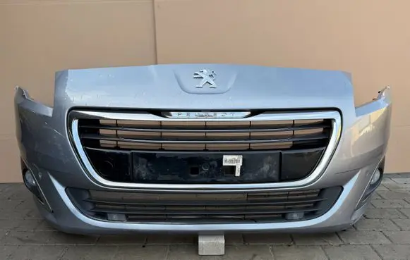 Peugeot 5008 Front bumper AA36716377