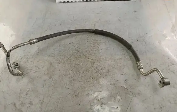 Suzuki Grand Vitara I Air conditioning (A/C) pipe/hose