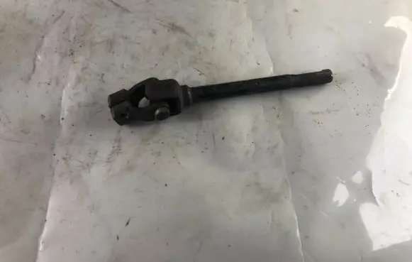 KIA Sorento Steering column universal joint
