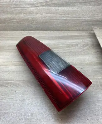 Volvo V70 Rear/tail lights 9154493