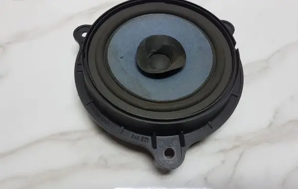 Nissan X-Trail T30 Front door speaker 28156CR000