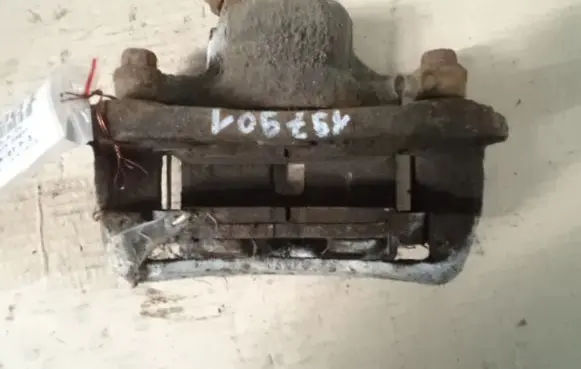 Mitsubishi Space Wagon Front brake caliper