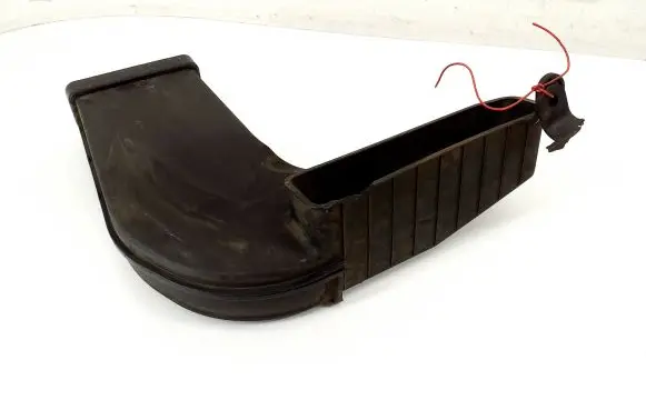 KIA Carens III Air intake duct part 28210A4000