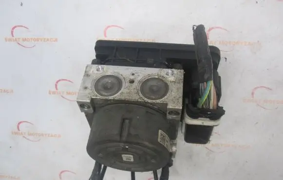 Peugeot 208 I ABS Pump 9806891780