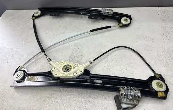 BMW 5 E60 E61 Front window lifting mechanism without motor 7184383