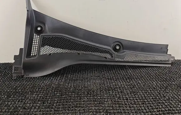 Citroen C3 Wiper trim 9811935377