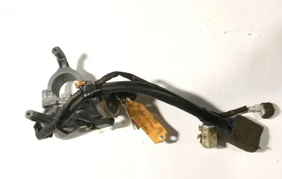 Mitsubishi Pajero Sport I Ignition lock 337891 0110V66