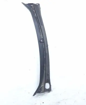 Dacia Sandero II Wiper trim 668113292R