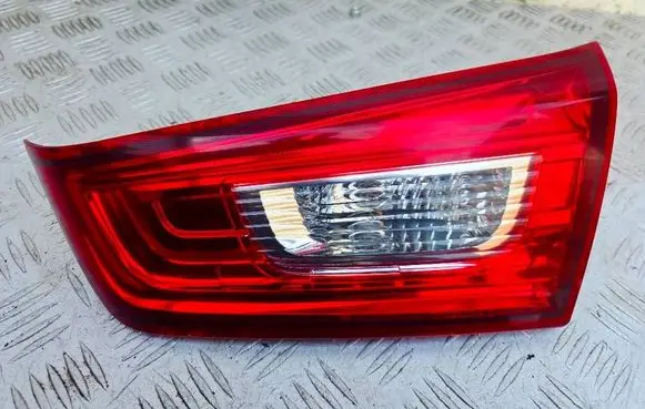 Mitsubishi ASX Tailgate rear/tail lights P9373 P9373R