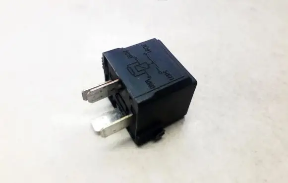 Mercedes-Benz E W211 Other relay A0025421319