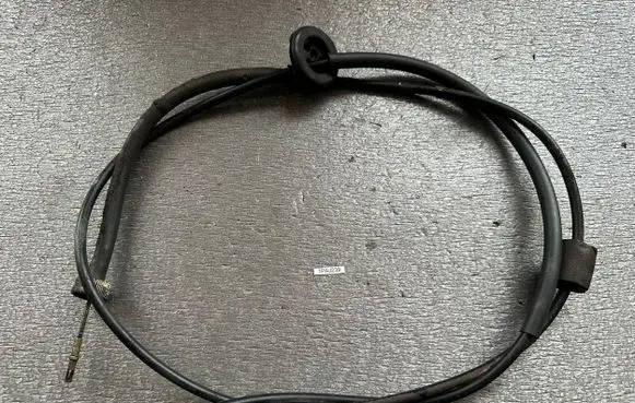 Mitsubishi Pajero Speedometer cable MB596939