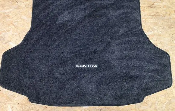Trunk/boot mat liner