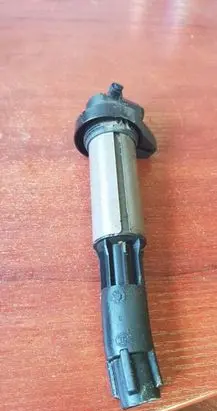 BMW 3 E46 High voltage ignition coil 0221504100