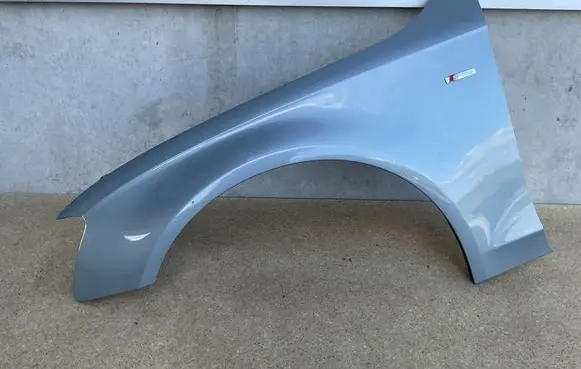 Audi A4 S4 B8 8K Fender LX7U