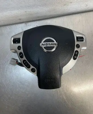 Nissan Qashqai+2 Trunk lid opening control unit