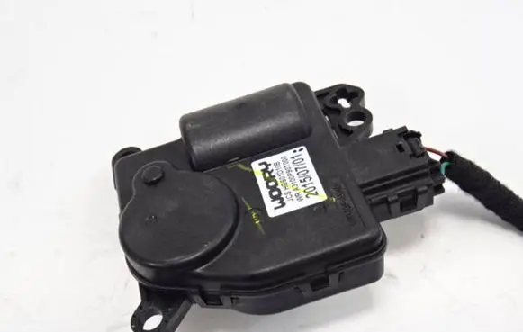 Mazda 2 Air flap motor/actuator A3100P90T000 HB601D10B 20150701