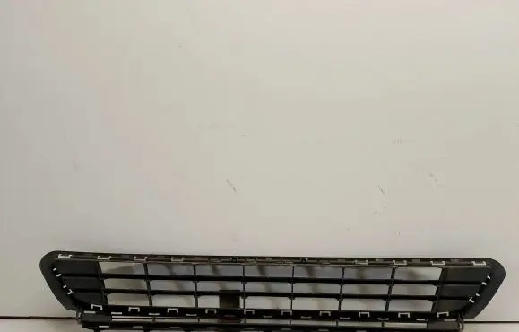 Volkswagen Golf VII Front bumper lower grill 5G0853677
